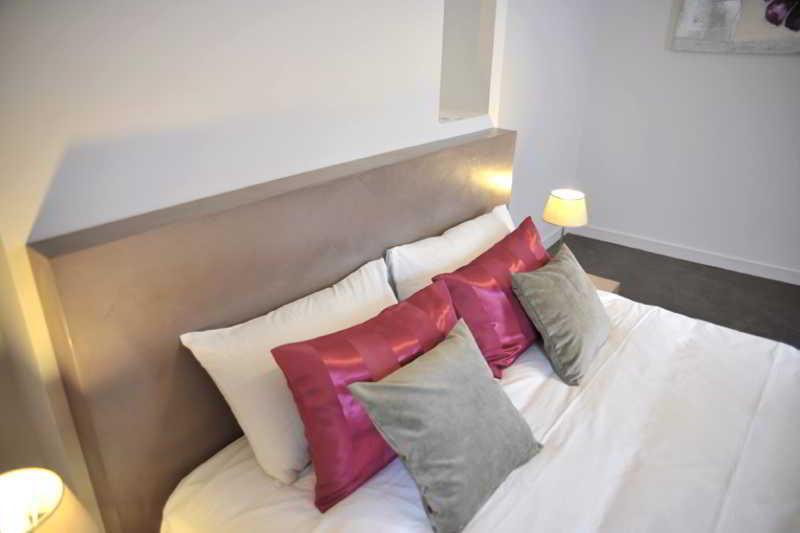 Hotel The Originals Boutique, La Grange, 3*